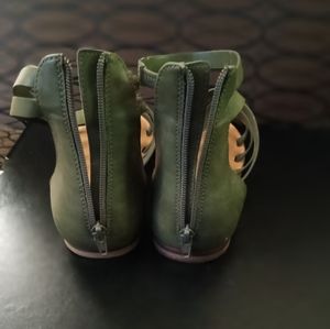 Olive green American Eagle sandals